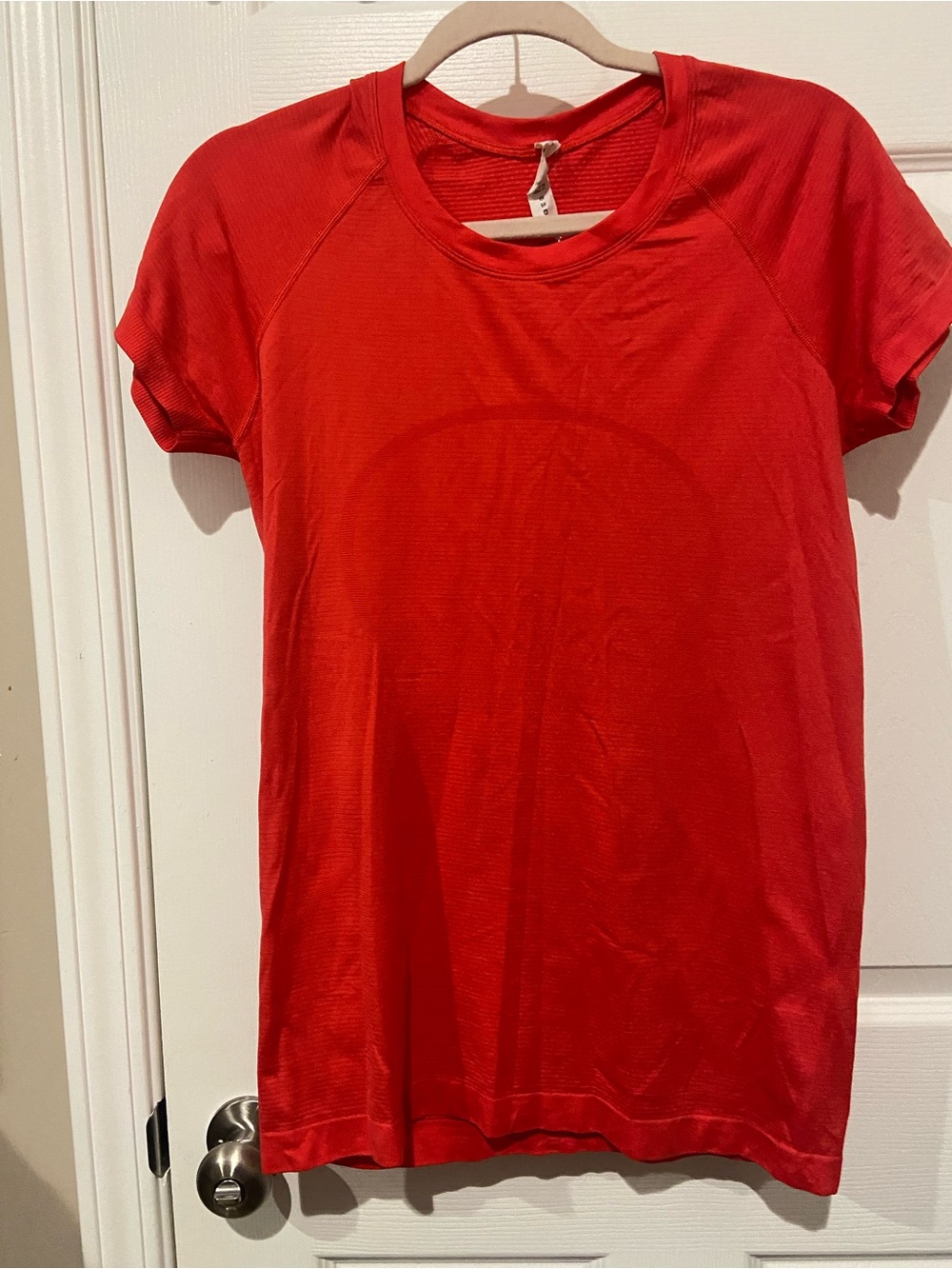 lululemon athletica Red Short Sleeve Crewneck Tee